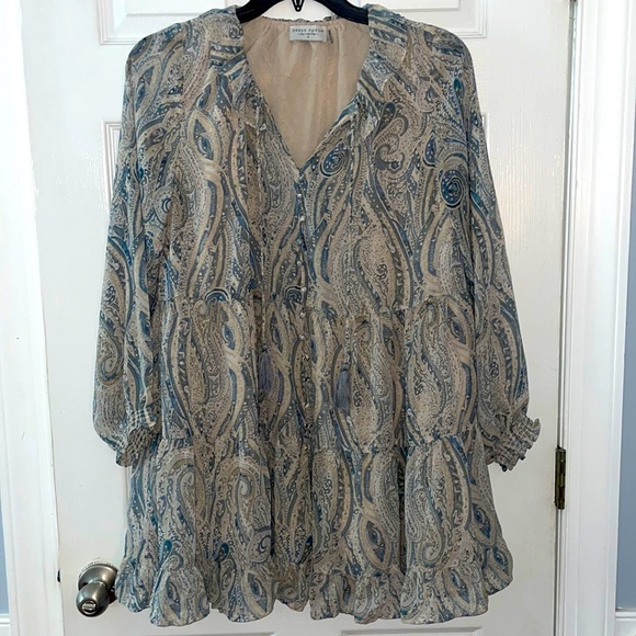 Small Dress - Picture 1 of 2